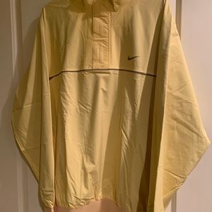 New Women’s XXL Nike Golf Jacket